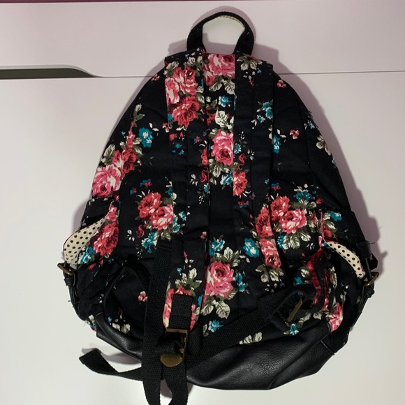 Floral Backpack - Picture 2 of 4